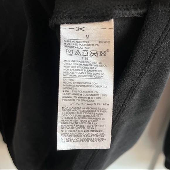 Old Navy // Black Velvet/Velour Soft Balloon Long Sleeve Top - Picture 6 of 7